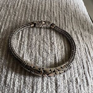 Designer Sterling Silver Woven Braided bracelet.
Fits wrists 7-8 inches.